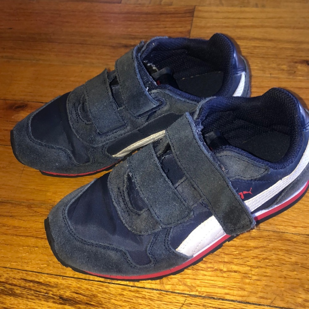 Puma boys cabana sneakers Blue-red-White .Size 1.5